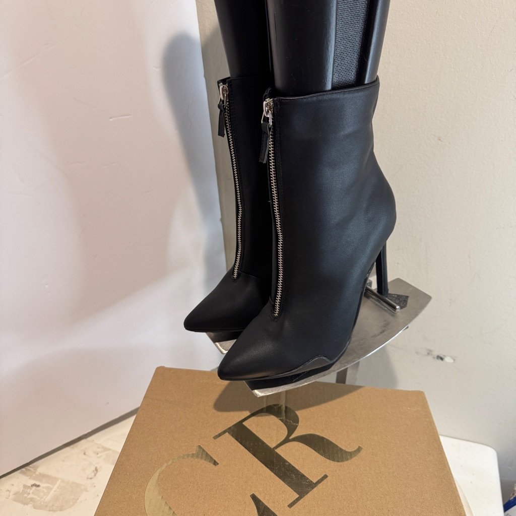 Charlotte Russe Shyy02 Womens Heel Boots Size 8 Brand New